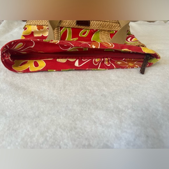 Carpisa floral printed handbag - Picture 2 of 12